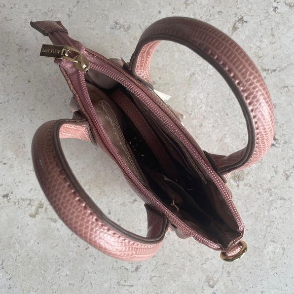 NWT Anne Klein Pink ”Dusty Rose”Mini Crossbody Lizard print Handbag - Picture 9 of 13